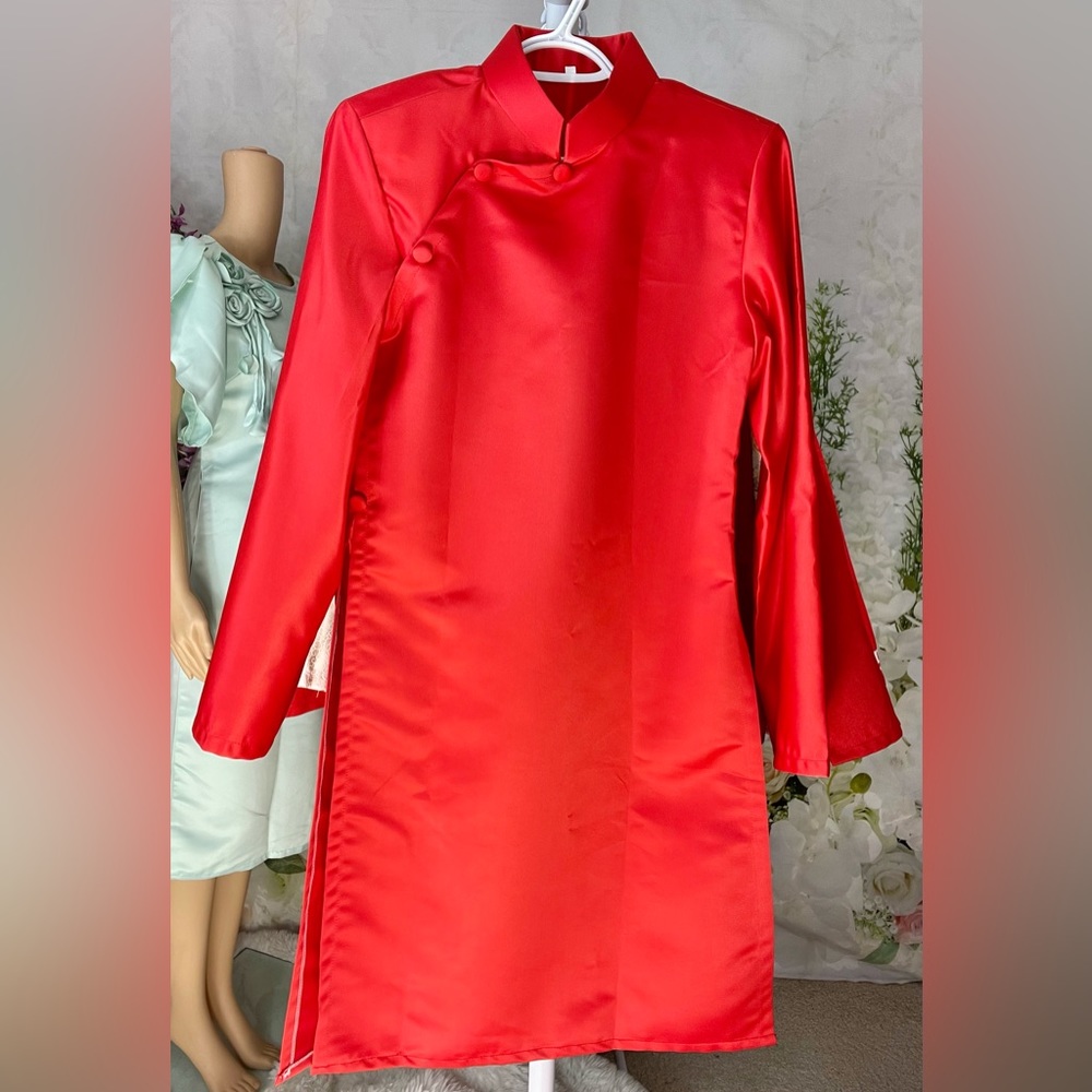 ao dai gam cach tan Nam, New beautiful Vietnamese man top  
size S & M Vietnam